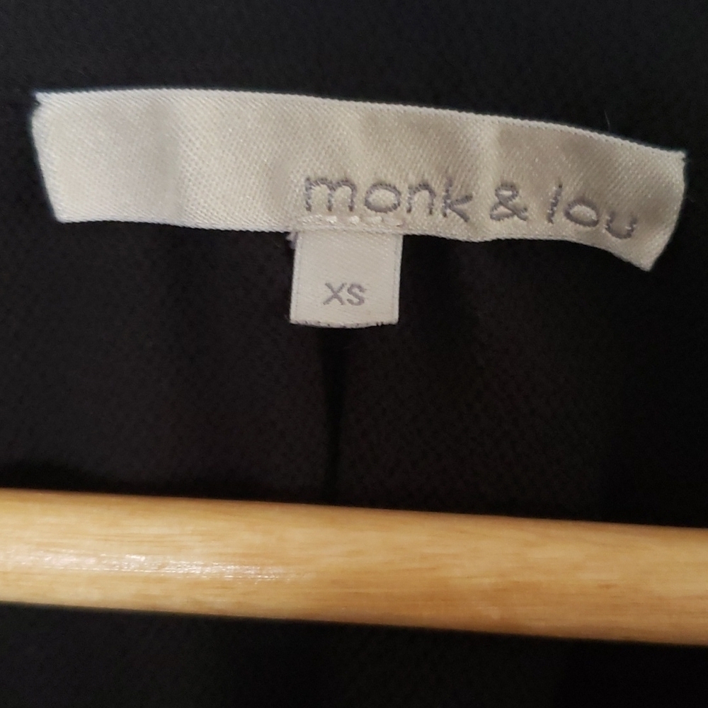 Monk & Lou black top - Picture 3 of 6